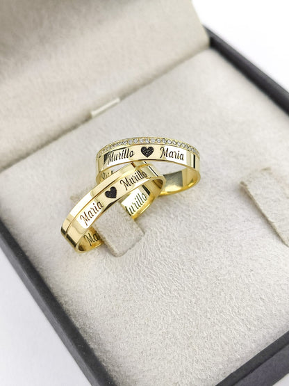 Alinça Reta em Ouro e Diamantes com Gravação Externa 4mm