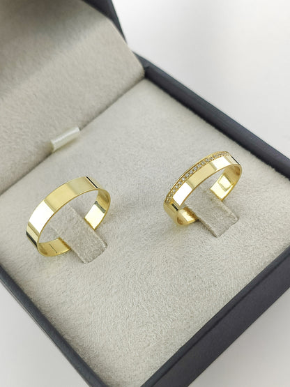 Aliança de Casamento Reta em Ouro com Diamantes 4mm