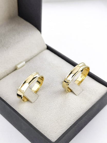 Aliança de Casamento Côncava Polida em Ouro 4mm