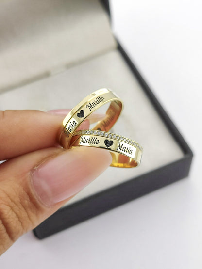 Alinça Reta em Ouro e Diamantes com Gravação Externa 4mm