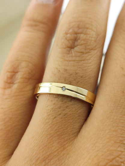 Aliança Reta em Ouro com Friso Diagonal 3mm