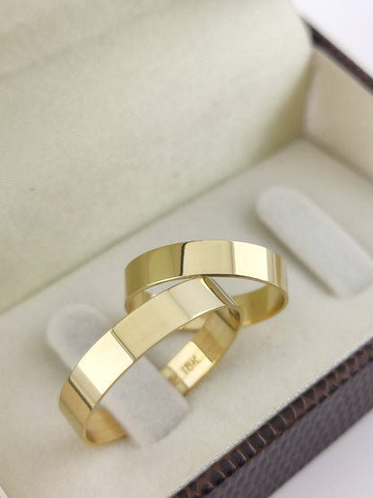 Aliança de Casamento Tradicional Reta em Ouro 4mm
