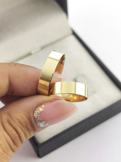 Aliança Reta em Ouro Polida 5mm