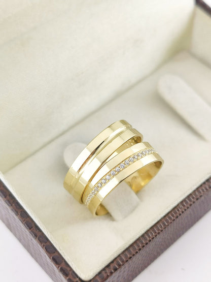 Aliança Reta com Friso e Diamantes em Ouro 5mm