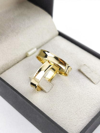 Aliança de Casamento Côncava Polida em Ouro 4mm