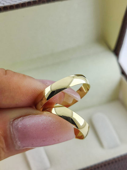 Aliança de Casamento Tradicional Meia Cana em Ouro 3.5 mm